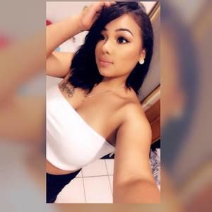 Meet your Posher, Daniela